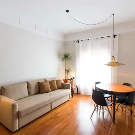 شقة Guestready - Rivoli Apartment With Balcony بورتو